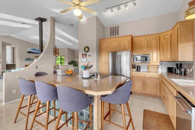 $799,950 | 22560 Adobe Road, Red Bluff, CA 96080