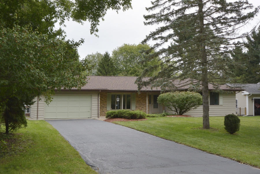 206 West Ridge Circle Kalamazoo, MI 49009 - Photo 1 of 36 206wRidge_02