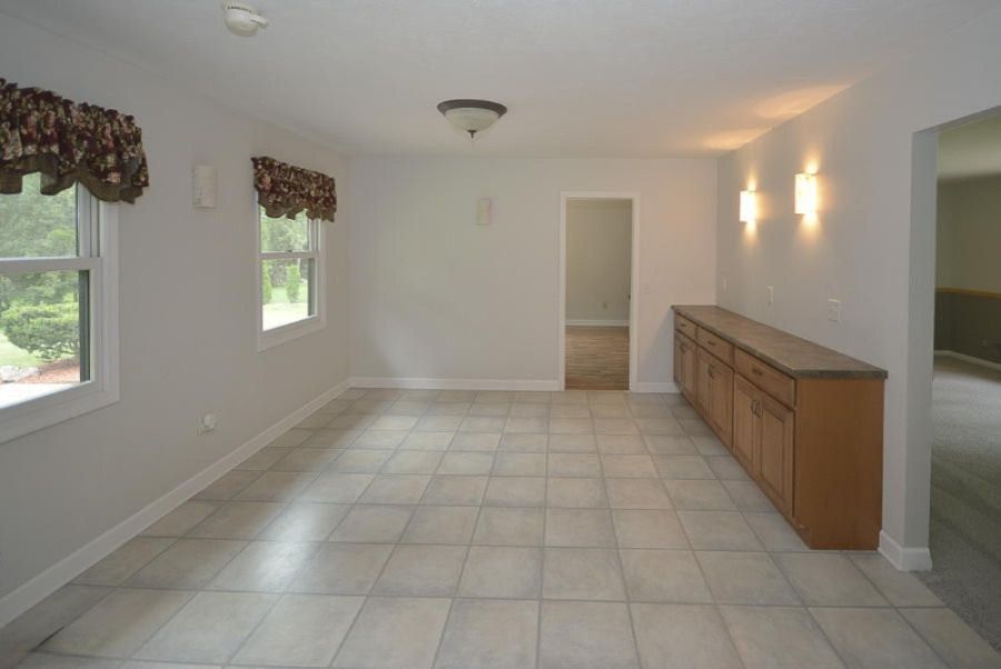 206 West Ridge Circle Kalamazoo, MI 49009 - Photo 6 of 36 206wRidge_11