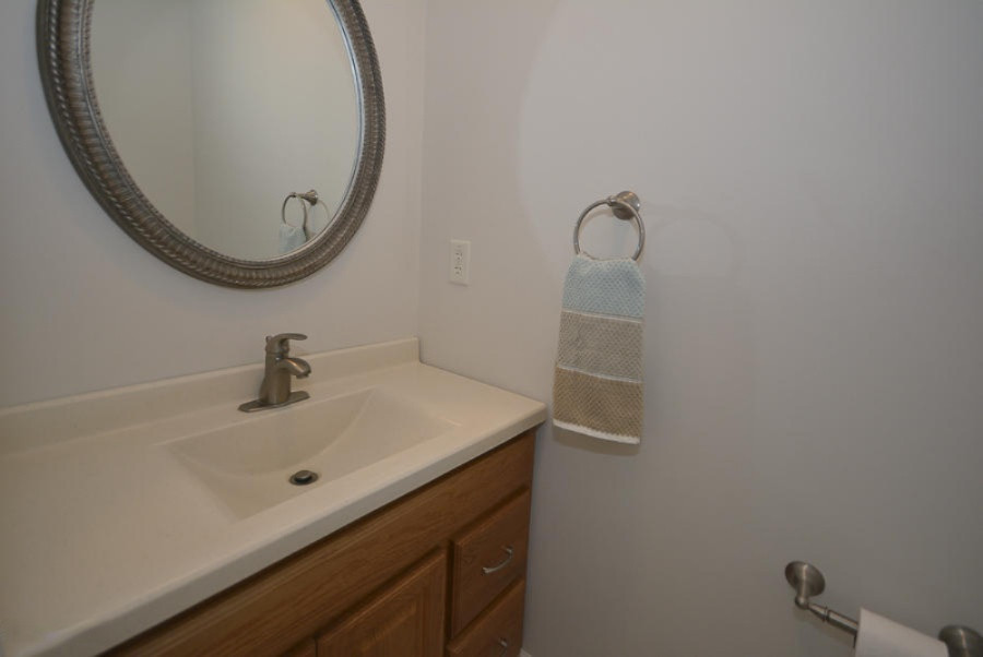 206 West Ridge Circle Kalamazoo, MI 49009 - Photo 7 of 36 206wRidge_22