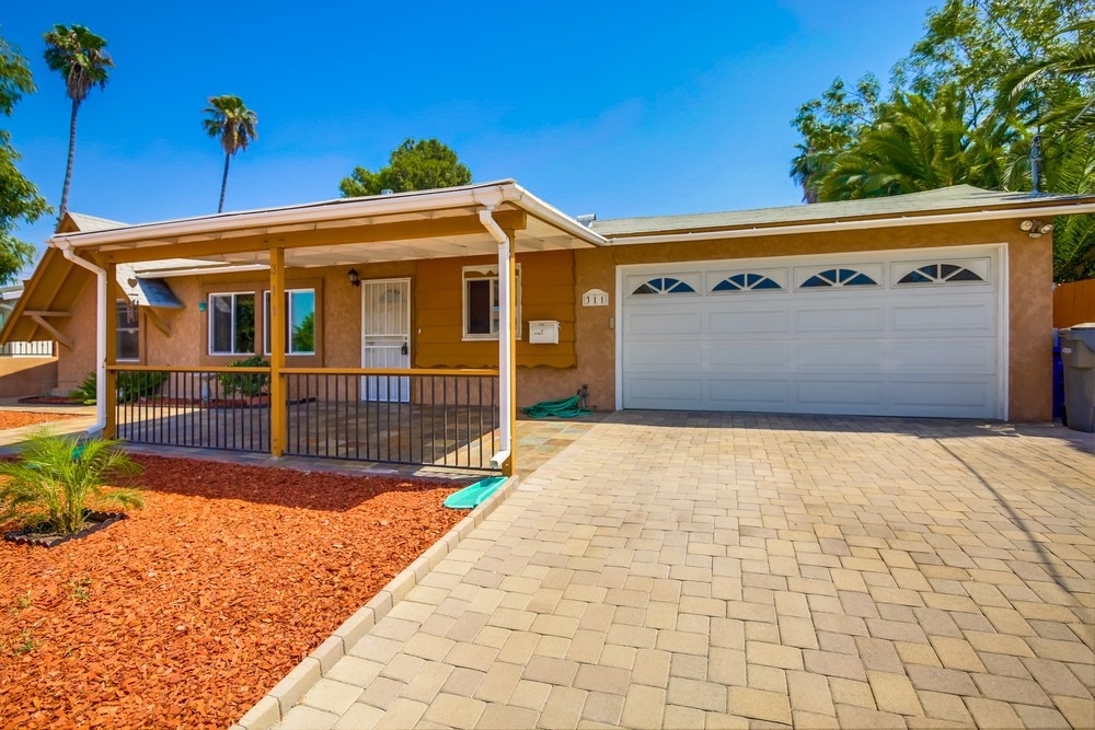 311 Parkbrook Street Spring Valley, CA 91977 - Photo 3 of 25 Gallery Image 3