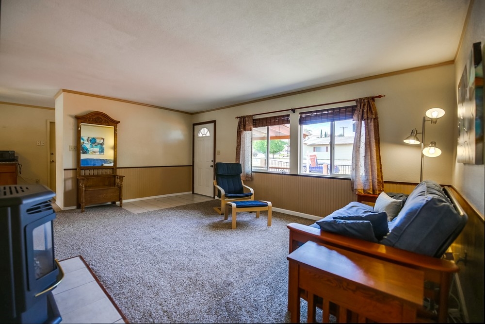 311 Parkbrook Street Spring Valley, CA 91977 - Photo 5 of 25 Gallery Image 5