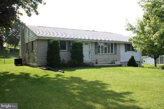 104 South Ridge Road Boiling Springs, PA 17007 - Photo 1 of 11 Gallery Image 1