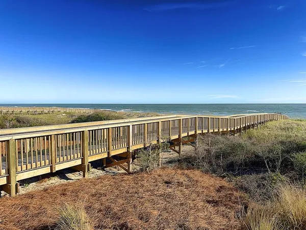 $2,100,000 | 8030 1st Coast Highway, Unit 201, Amelia Island, FL 32034