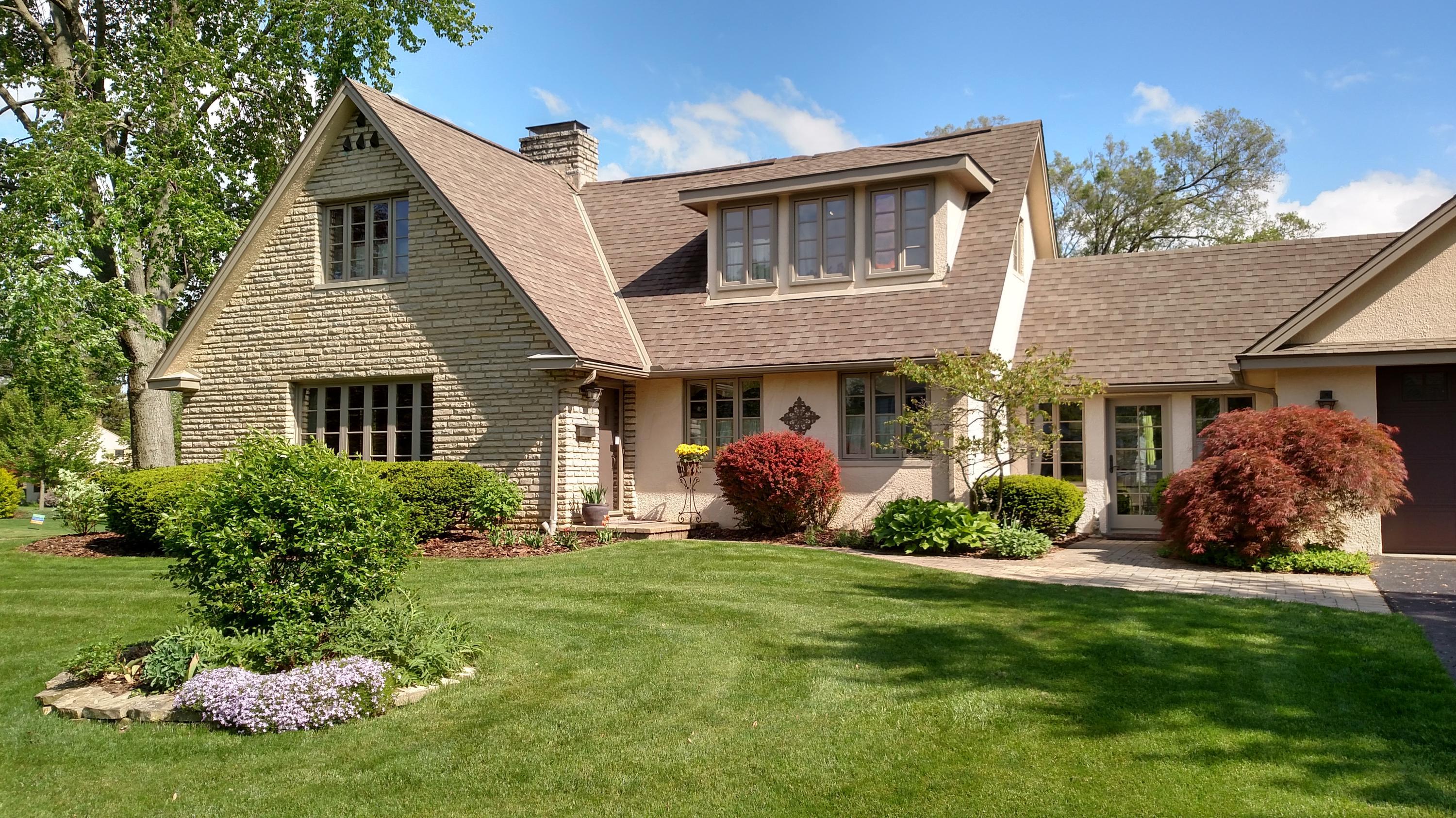 1821 Suffolk Road Columbus, OH 43221 - Photo 1 of 37 Gallery Image 1