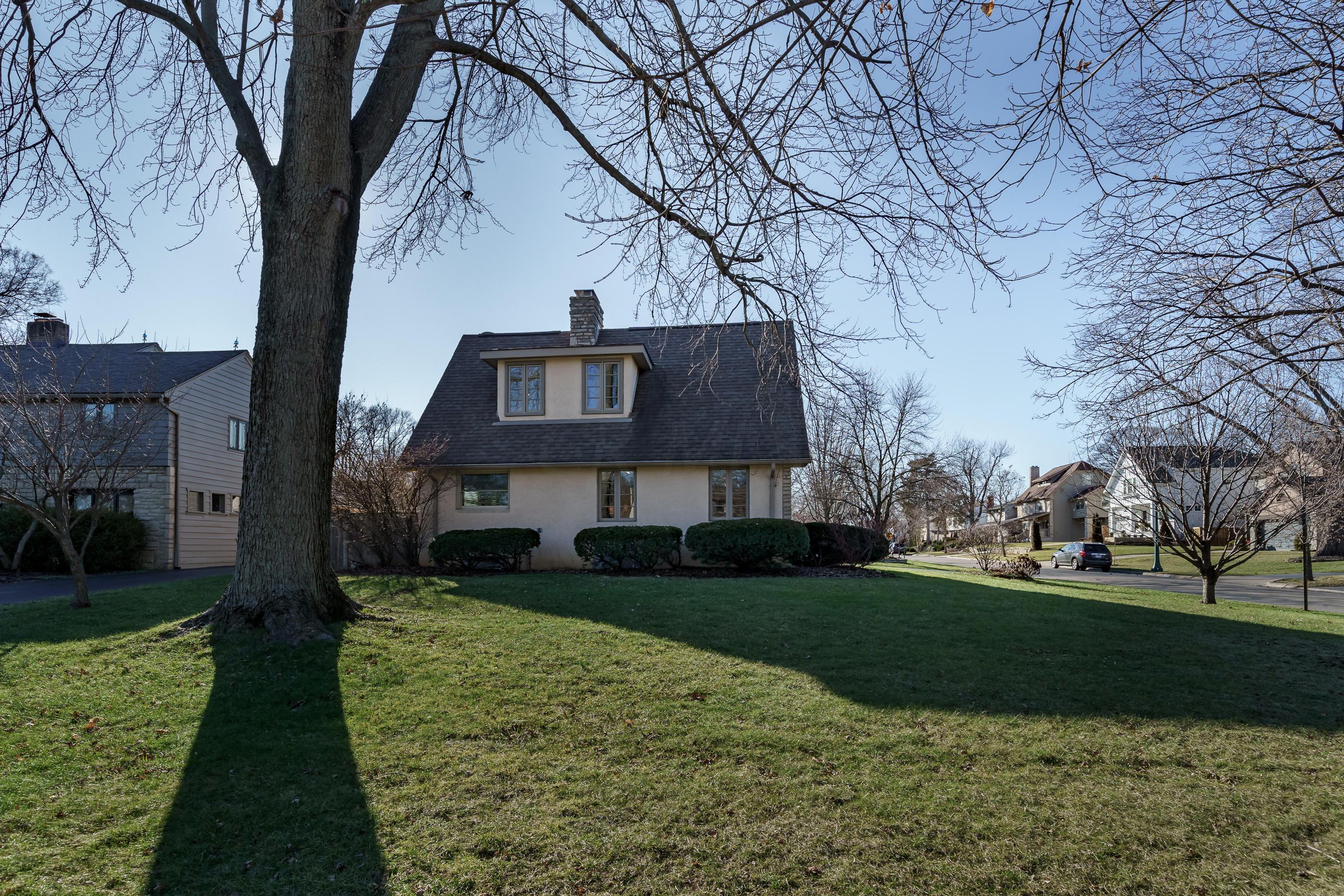1821 Suffolk Road Columbus, OH 43221 - Photo 36 of 37 Gallery Image 36