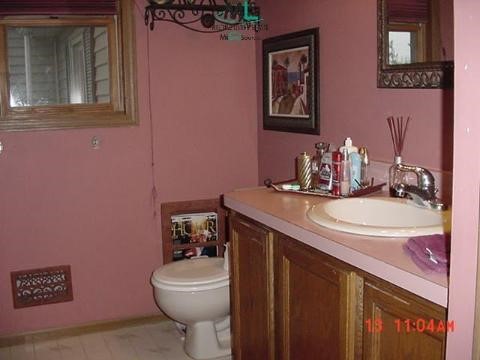 6250 Tripp Road East China, MI 48054 - Photo 5 of 12 684680-4.JPG