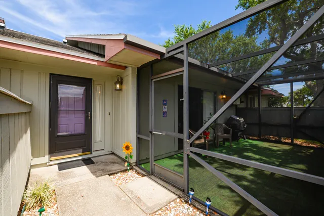 a view of an entryway