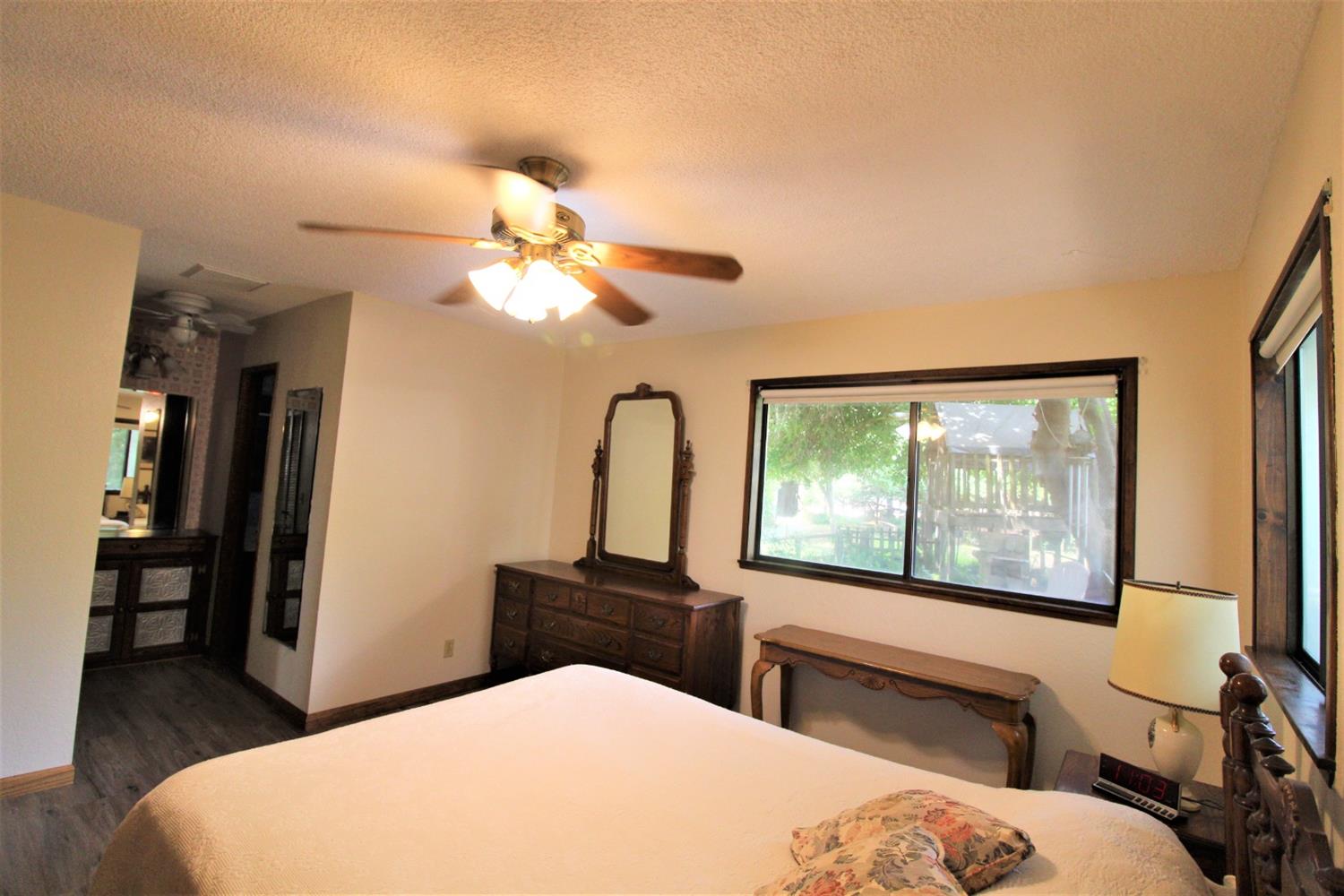 20350 Brightwood Road Madera, CA 93638 - Photo 22 of 64 Gallery Image 22