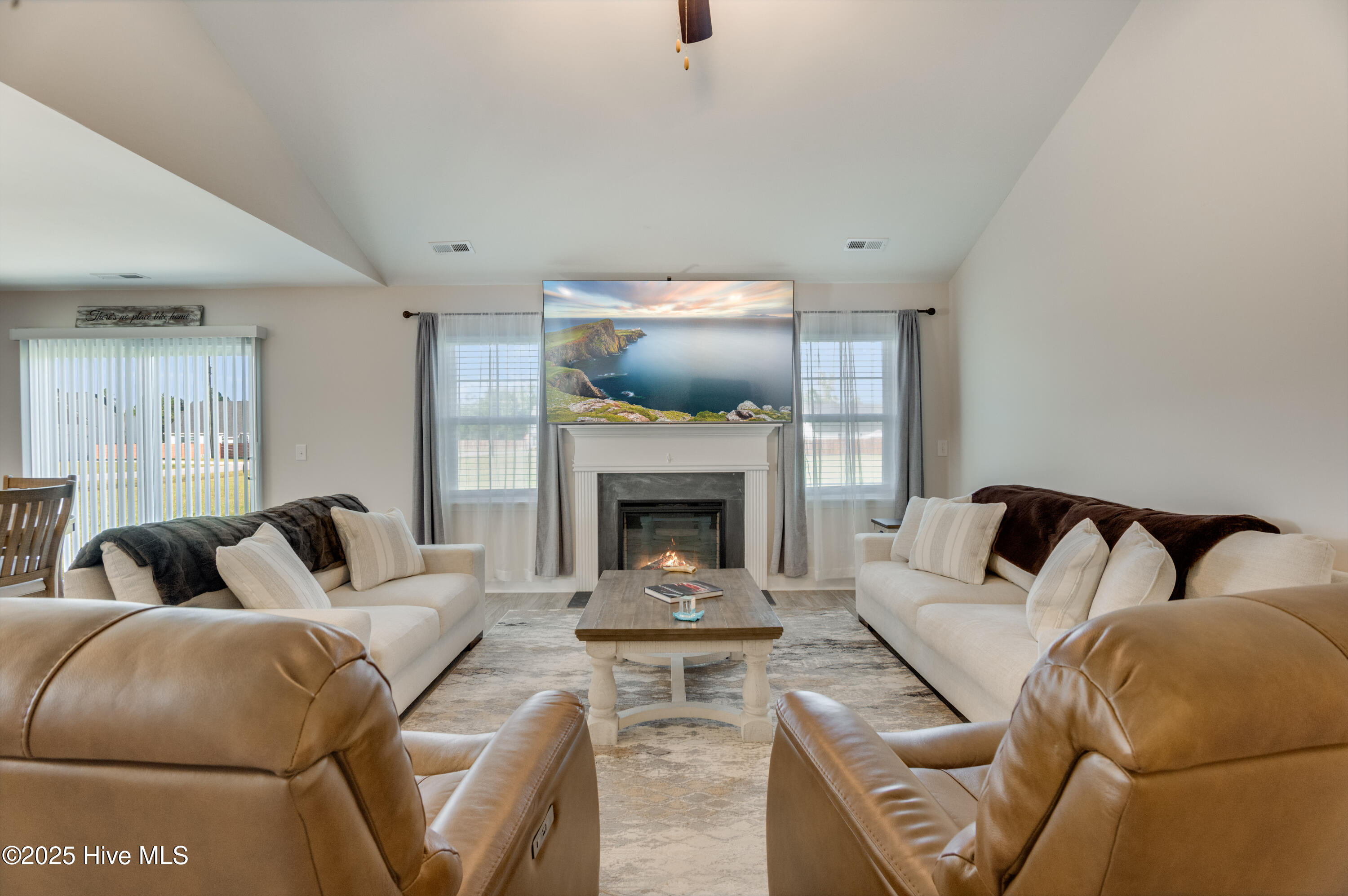 148 Uzzell Road Hubert, NC 28539 - Photo 6 of 50 DSC_5458