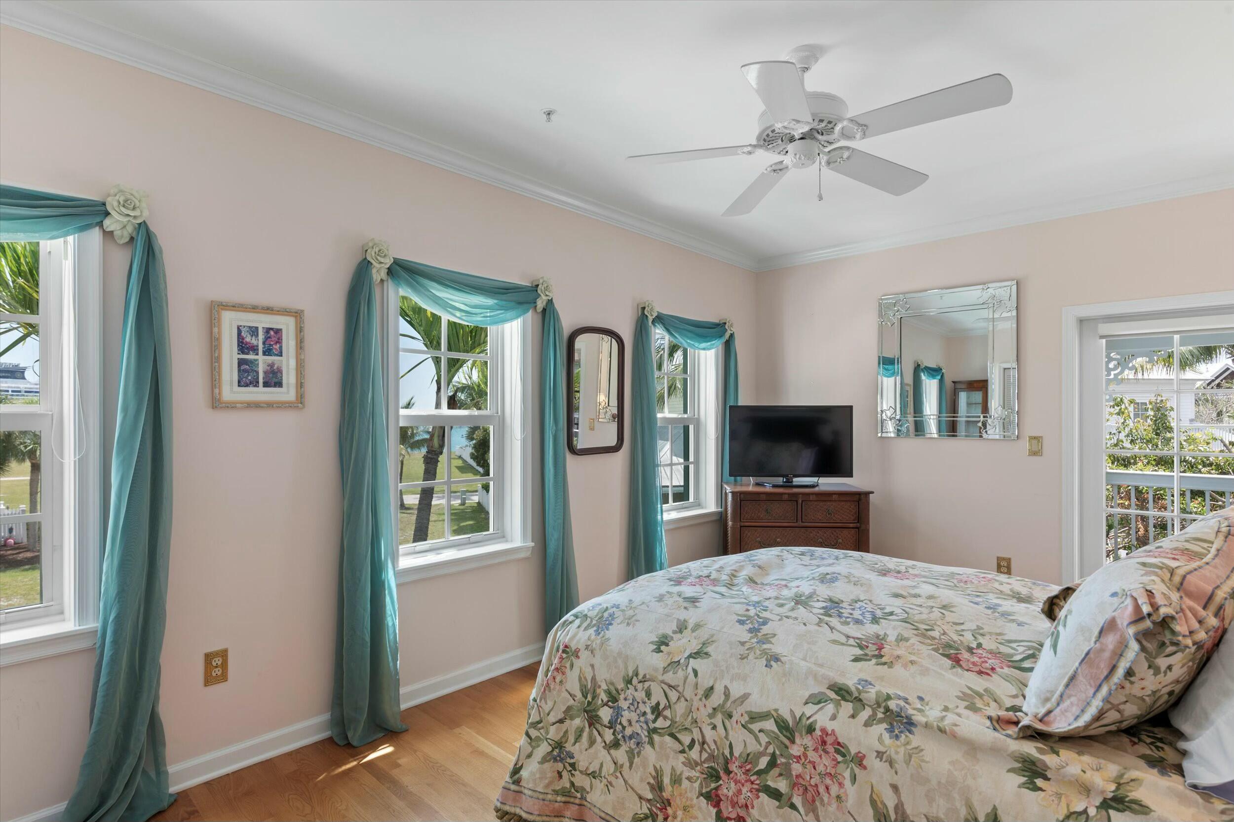 68 Sunset Key Drive Key West, FL 33040 - Photo 67 of 69 tempImage2VzX1f