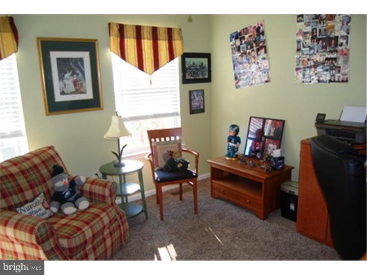 3 Valentine Road Warminster, PA 18974 - Photo 3 of 23 Living Room