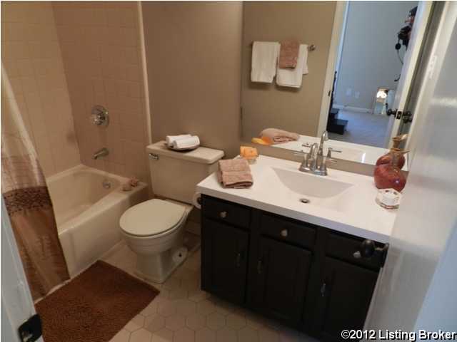 8222 Rochelle Road Louisville, KY 40228 - Photo 10 of 32 Additional Photo