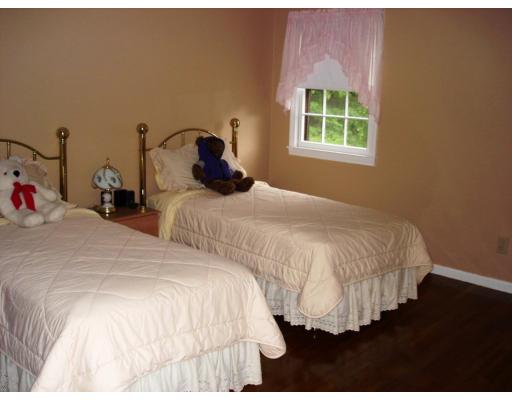 45 Bishop Road Sharon, MA 02067 - Photo 3 of 4