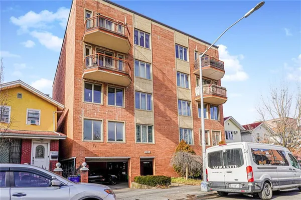 $420,000 | 3034 Brighton 1st Street, Unit 1 | Brighton Beach