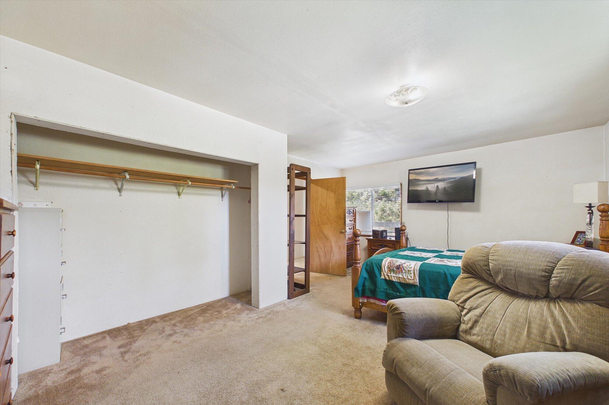 1490 Red Cap Road Orleans, CA 95556 - Photo 33 of 71