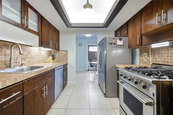 $450,000 | 11483 Southwest 109th Road, Unit 2F, Miami, FL 33176