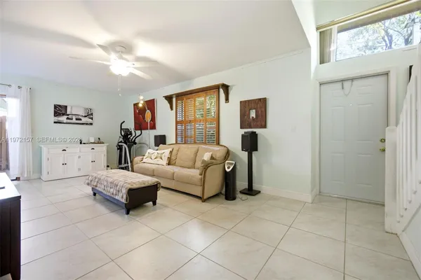 $450,000 | 11483 Southwest 109th Road, Unit 2F, Miami, FL 33176