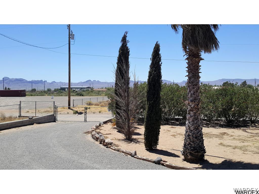 3370 Magma Road Golden Valley, AZ 86413 - Photo 4 of 17 a black and white photo of a park