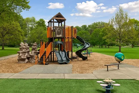 $2,350,000 | 730 Lanewood Lane North, Plymouth, MN 55447