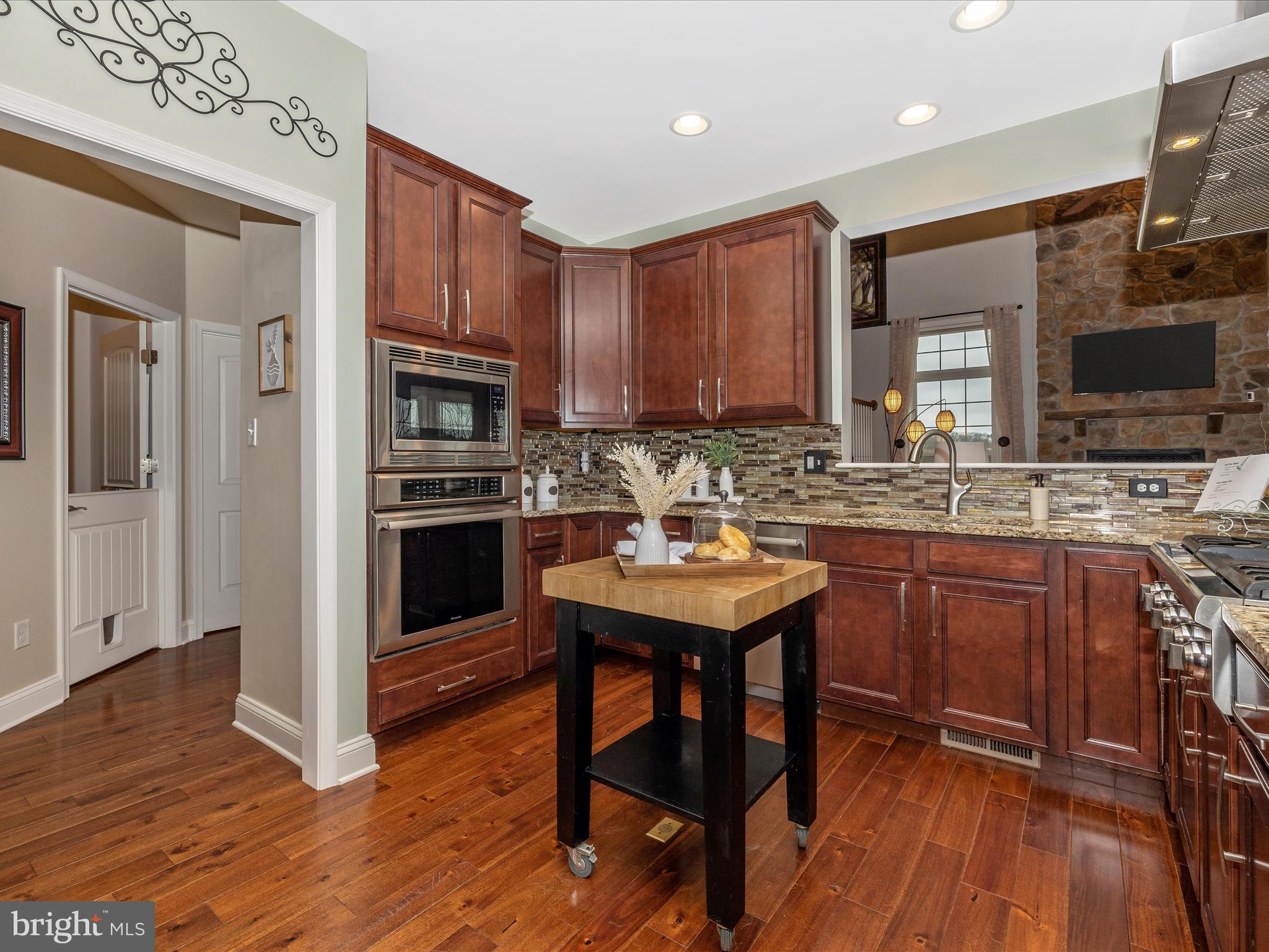 6719 Plantation Road Frederick, MD 21701 - Photo 20 of 74 Kitchen