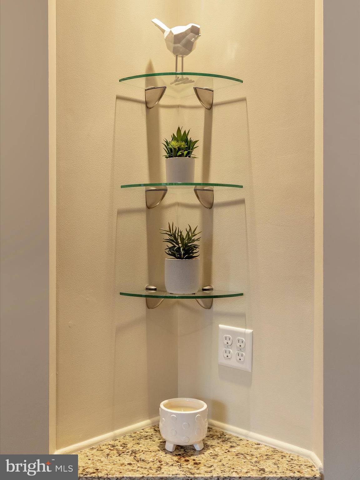 6719 Plantation Road Frederick, MD 21701 - Photo 27 of 74 Hallway