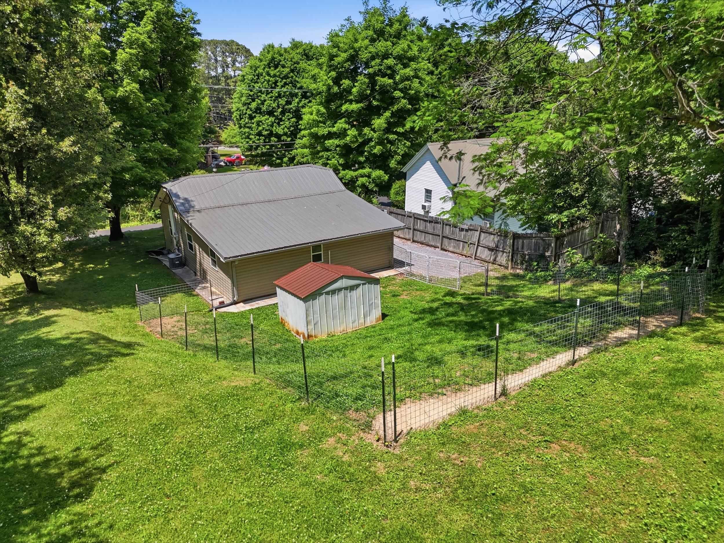 121 Sharp Road Athens, TN 37303 - Photo 17 of 22 121 Sharp Rd - Exterior 3