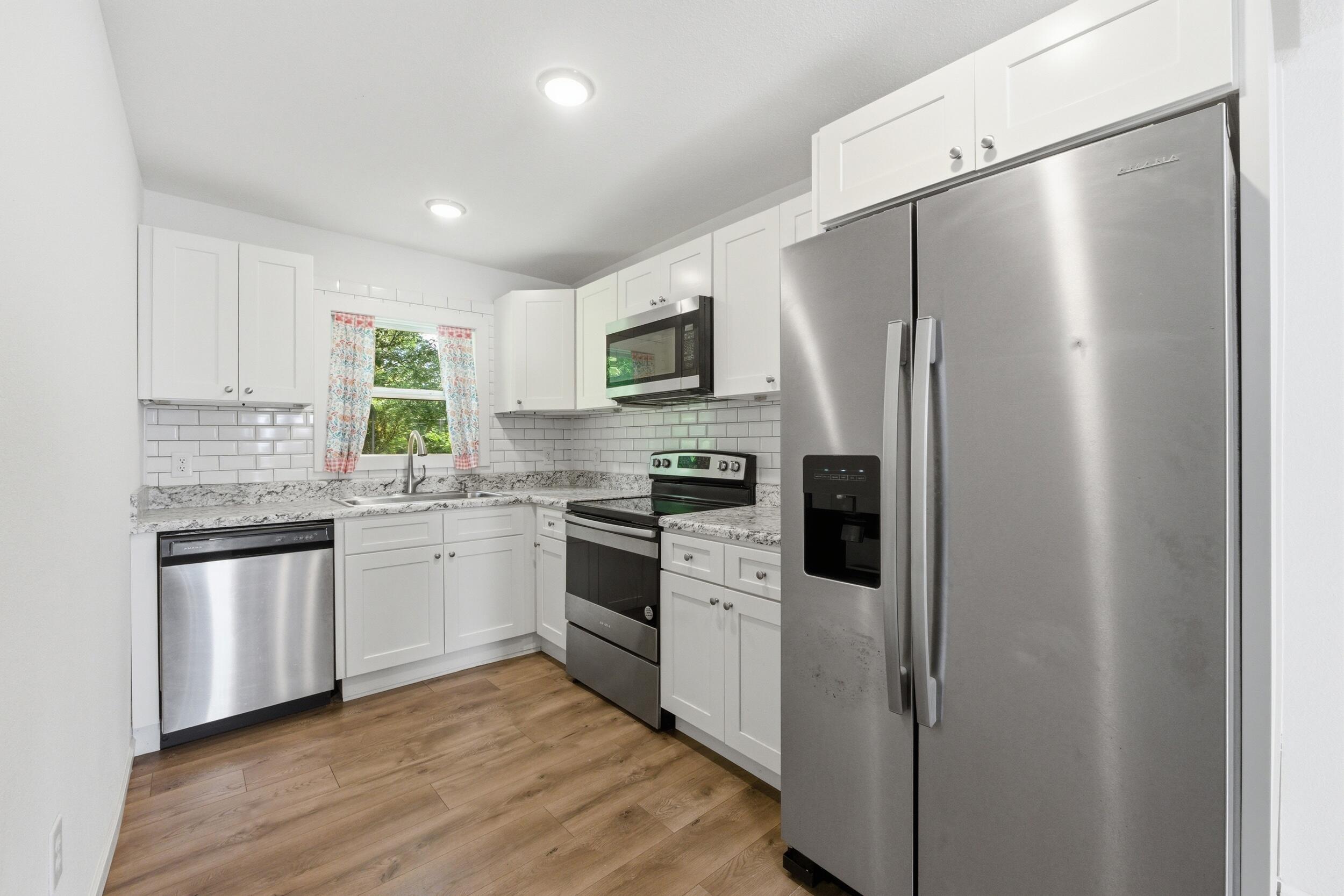 121 Sharp Road Athens, TN 37303 - Photo 6 of 22 5 - 121 Sharp Rd - Kitchen 1
