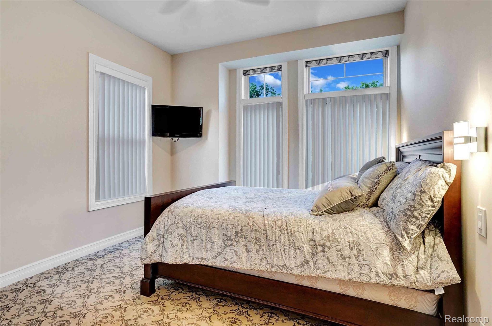 36025 West 14 Mile Road Farmington, MI 48331 - Photo 27 of 38 Bedroom 3.jpg