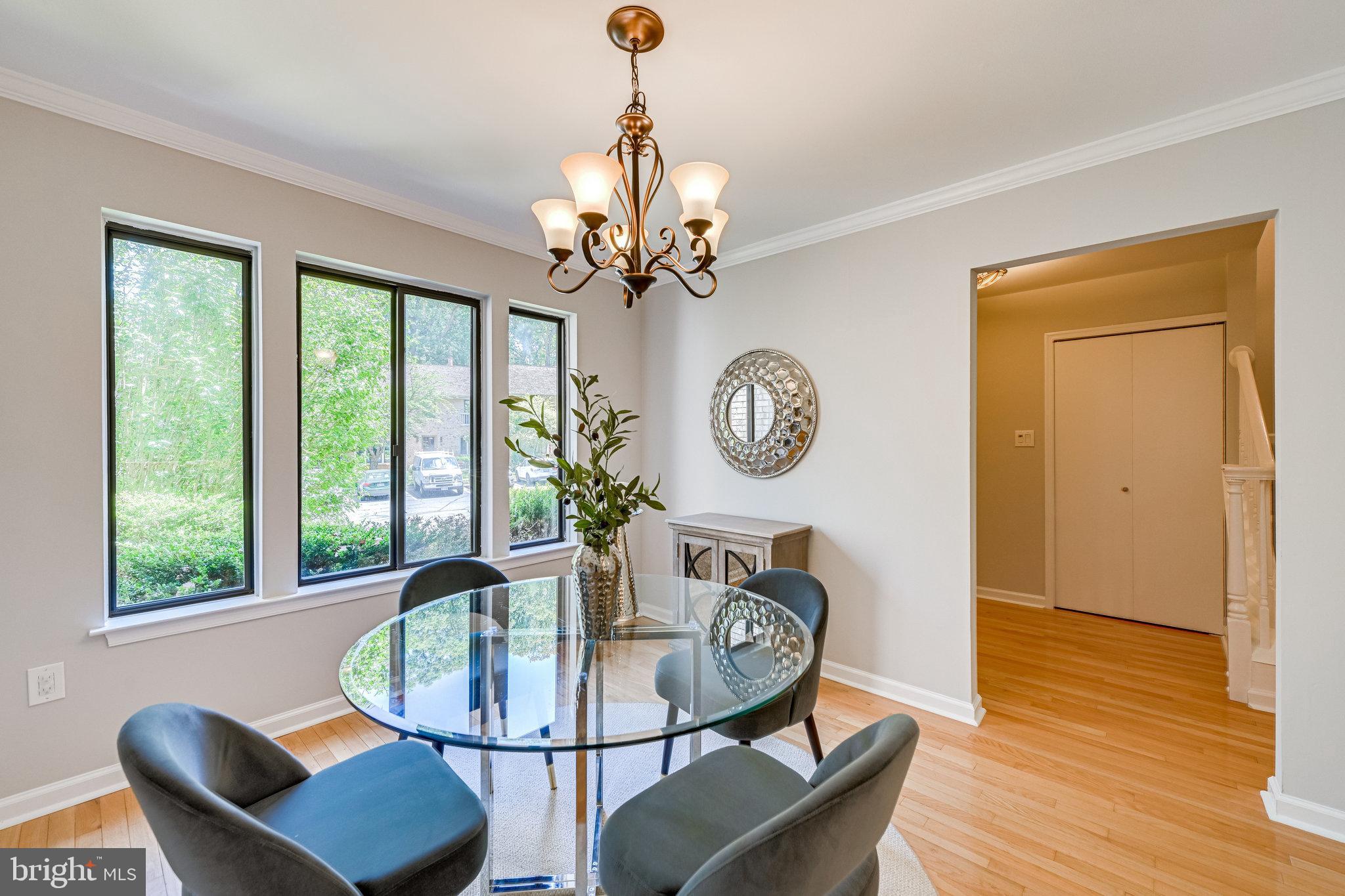 2036 Swans Neck Way Reston, VA 20191 - Photo 4 of 40 Gallery Image 4