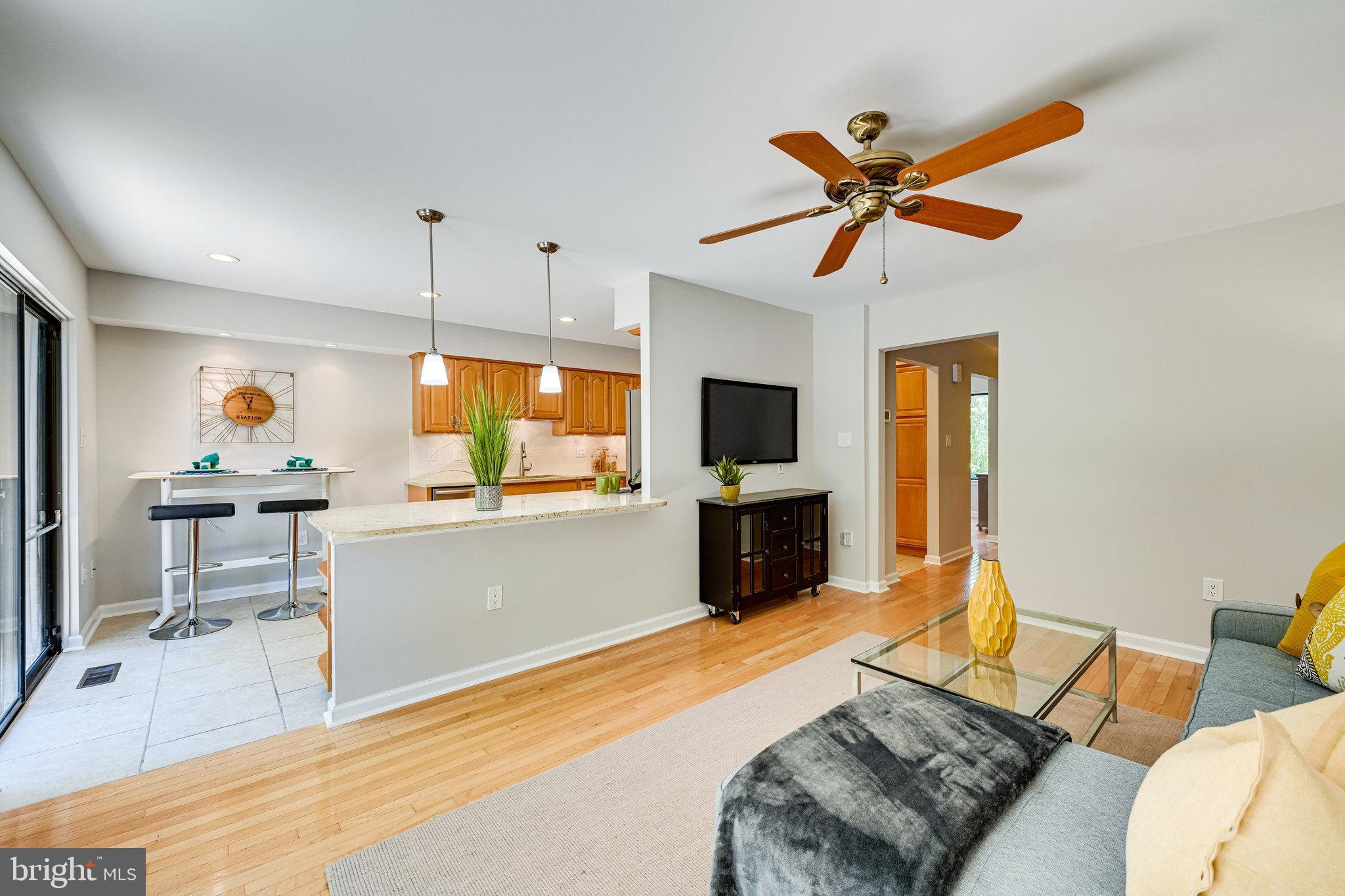 2036 Swans Neck Way Reston, VA 20191 - Photo 6 of 40 Gallery Image 6