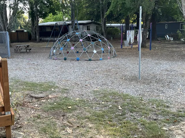 $64,900 | 4900 Royal Avenue, Unit 13, Eugene, OR 97402