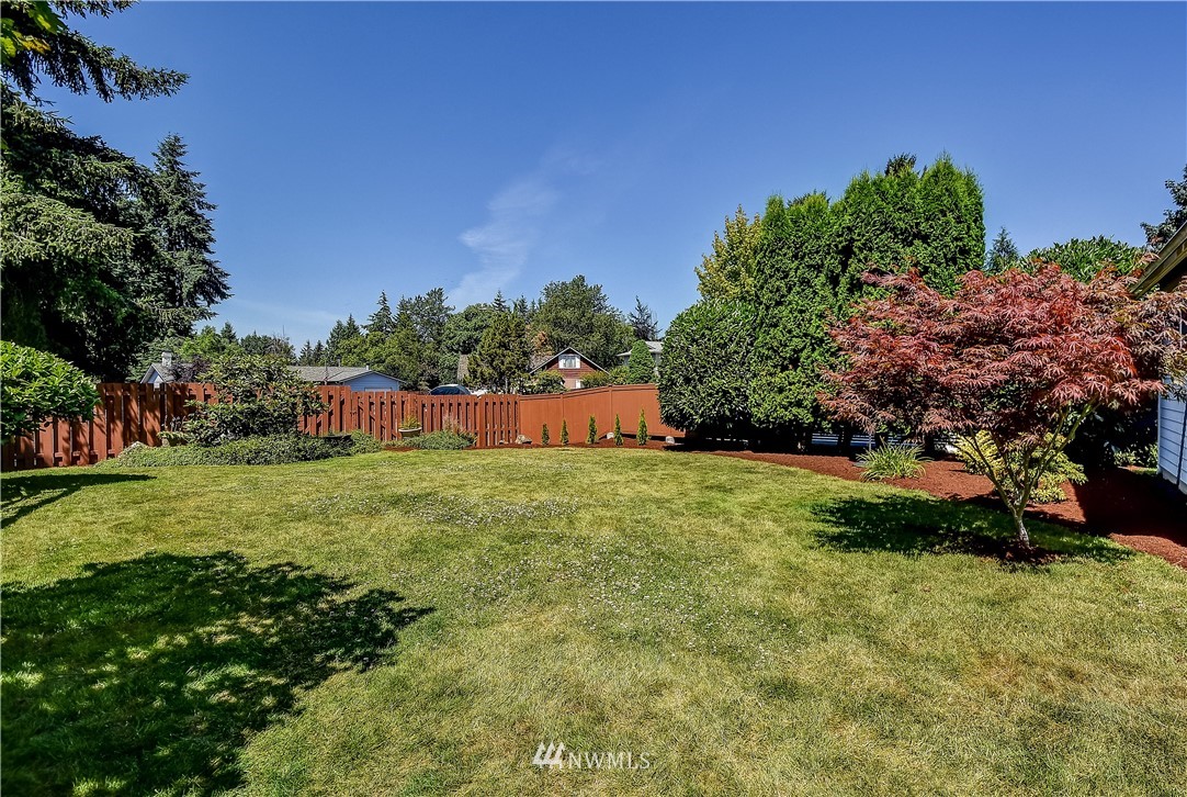 417 212th Street Southwest Bothell, WA 98021 - Photo 23 of 28 a view of backyard with green space