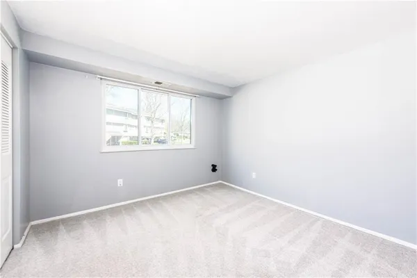 $115,000 | 505 Hunters Path Road, Unit 23, Bridgeville, PA 15017