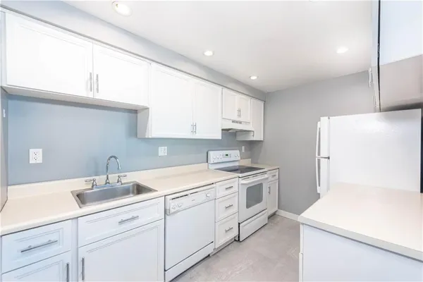 $115,000 | 505 Hunters Path Road, Unit 23, Bridgeville, PA 15017