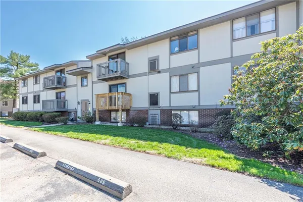 $115,000 | 505 Hunters Path Road, Unit 23, Bridgeville, PA 15017