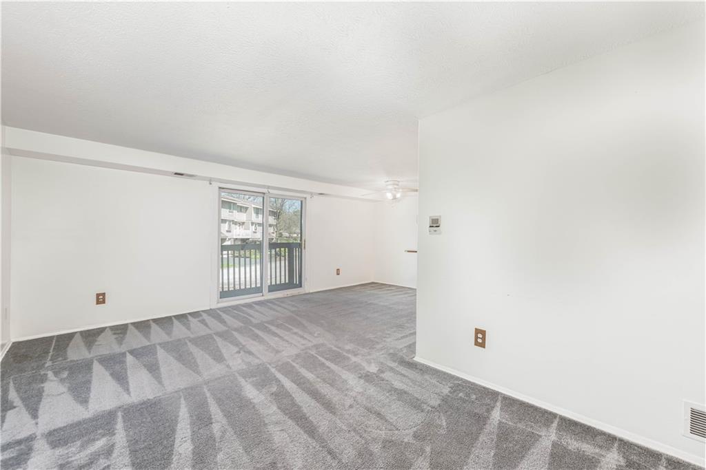505 Hunters Path Road, Unit 23 Bridgeville, PA 15017 - Photo 6 of 22