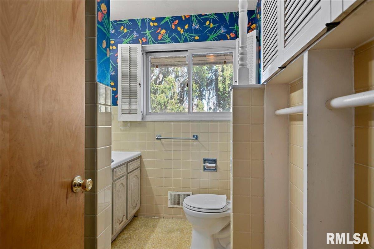 65 Linden Lane Springfield, IL 62712 - Photo 14 of 46