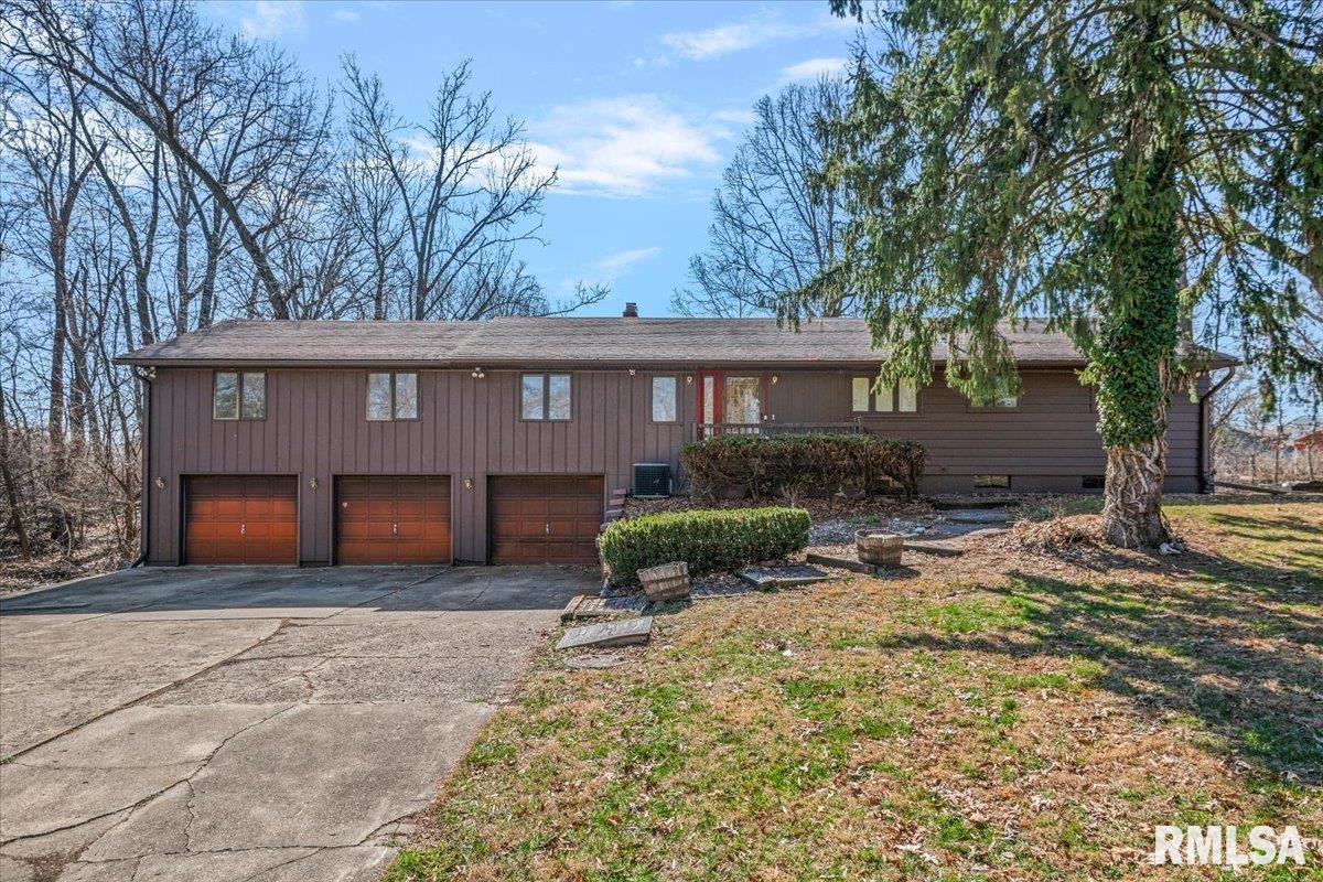 65 Linden Lane Springfield, IL 62712 - Photo 2 of 46