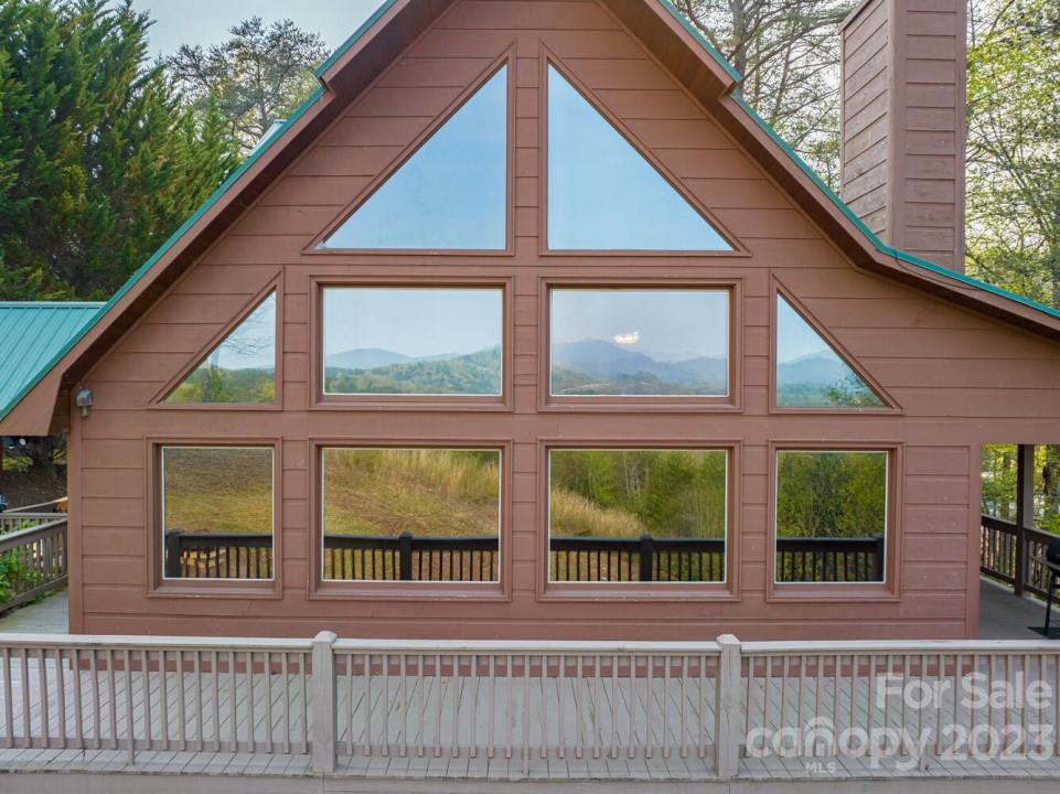 398 Pin Oak Ridge Murphy, NC 28906 - Photo 4 of 30