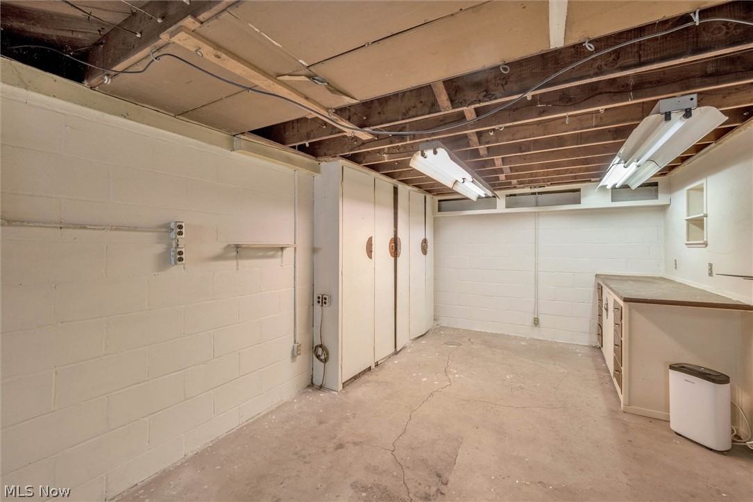 4973 South Barton Road Cleveland, OH 44124 - Photo 30 of 35 Gallery Image 30