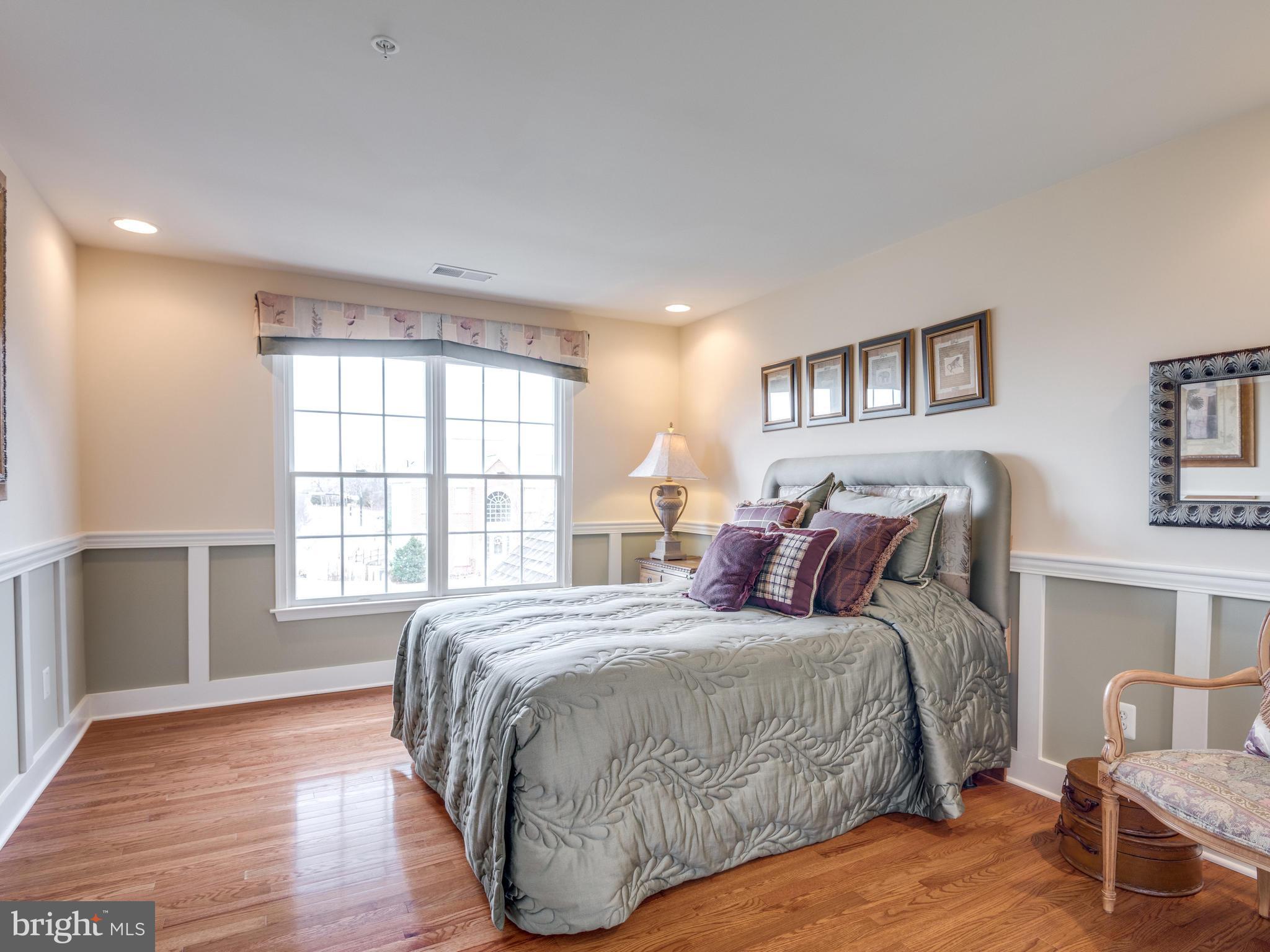 22612 Conklin Ridge Court Ashburn, VA 20148 - Photo 18 of 30 Bedroom 2