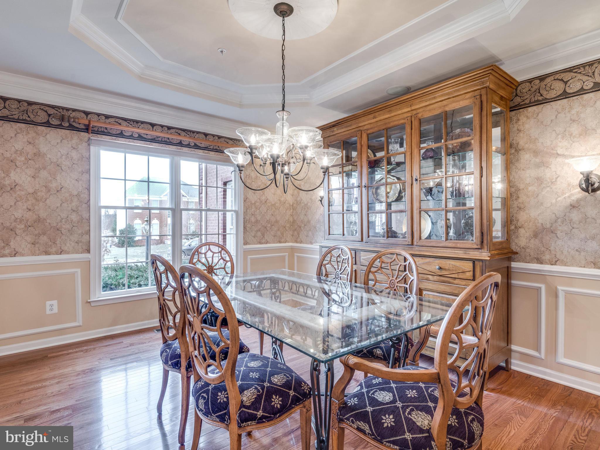 22612 Conklin Ridge Court Ashburn, VA 20148 - Photo 4 of 30 Dining Room