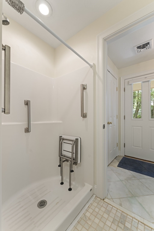 10 Mayflower Path Wayland, MA 01778 - Photo 14 of 33