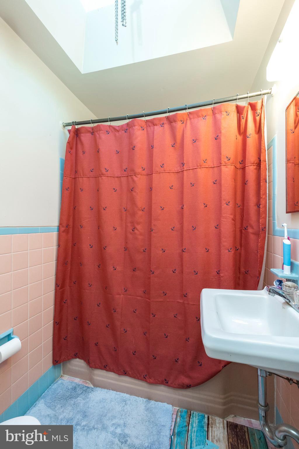 834 Fuller Street Philadelphia, PA 19111 - Photo 8 of 15 Gallery Image 8