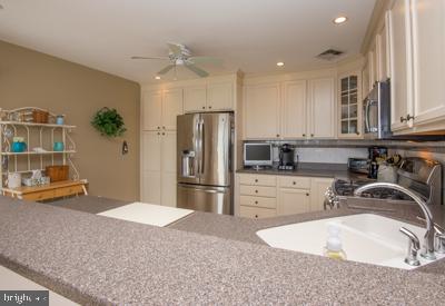46 Kansas Road Tuckerton, NJ 08087 - Photo 19 of 47 COUNTRY GOURMET KITCHEN 4