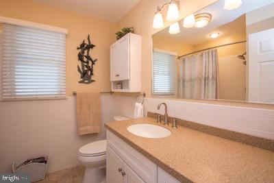 46 Kansas Road Tuckerton, NJ 08087 - Photo 30 of 47 2ND FLOOR BATH PIC 1