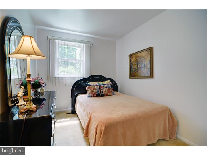 11902 Farwell Road Philadelphia, PA 19154 - Photo 14 of 24 Bedroom 2