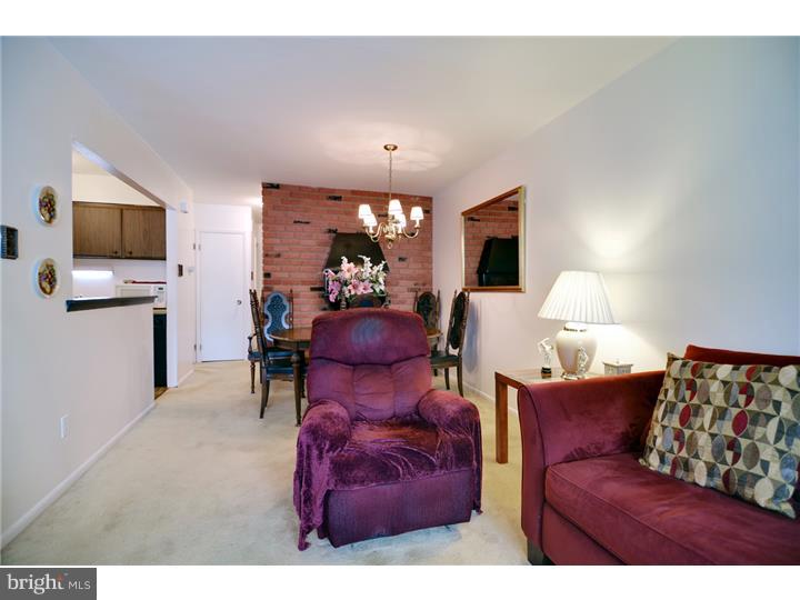 11902 Farwell Road Philadelphia, PA 19154 - Photo 5 of 24 Family Room