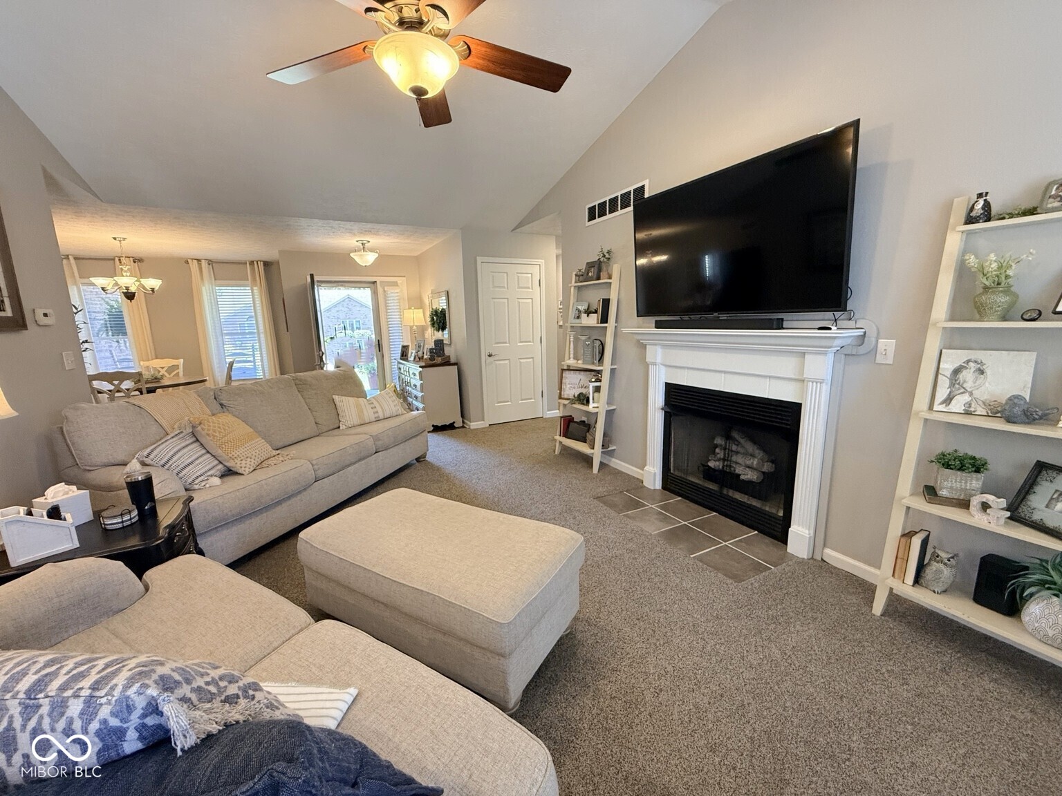 2895 Fox Ridge Circle Columbus, IN 47203 - Photo 5 of 24 Gallery Image 5